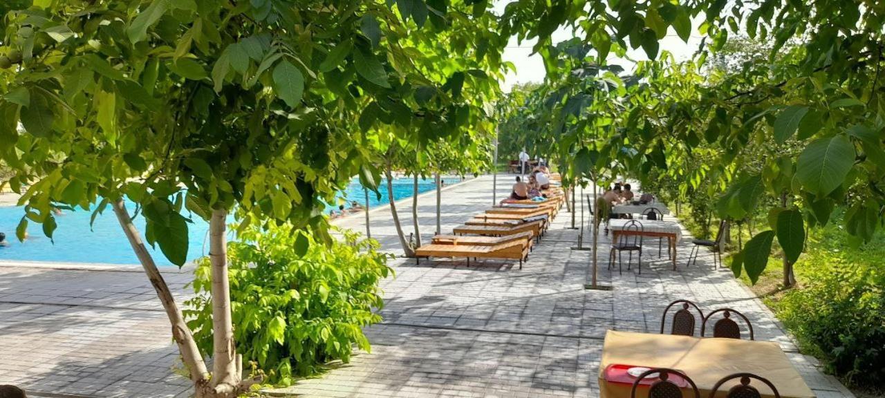 Green Apple Guest House Ташкент Экстерьер фото
